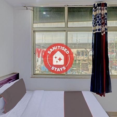 Oyo 81168 Collection O Dwarka Mor นิวเดลี ภายนอก รูปภาพ